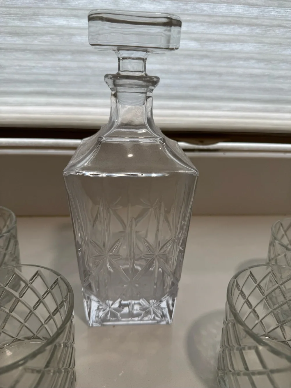 Crystal Cut Glass Whiskey Decanter Set with 4 Tumblers - Clear